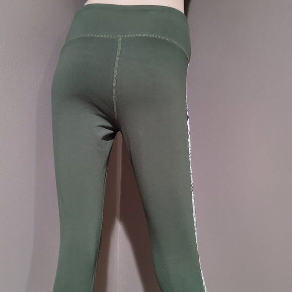 Juicy Couture Women's Green Zebra Leggings Sz MD - Picture 8 of 9